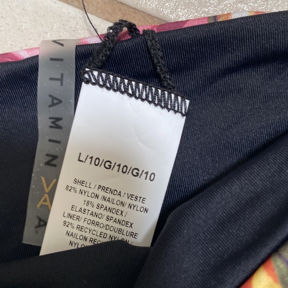 NWT VITAMIN A SWIM BLACK FLORAL AMBROSIA 'ROSIE' CHEEKY BIKINI BOTTOM Size 10/L - Picture 5 of 7